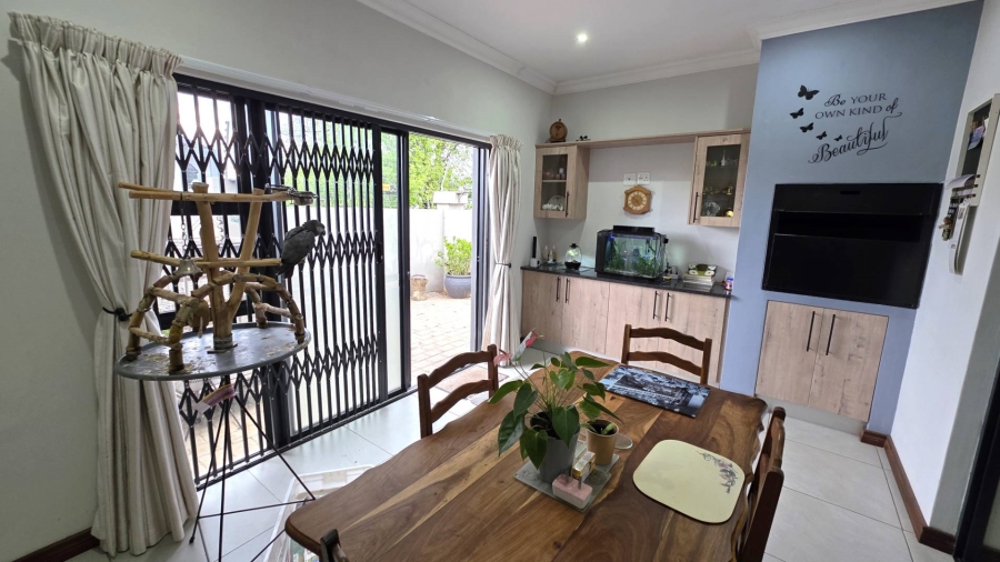 3 Bedroom Property for Sale in Melodie North West